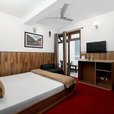 Hotel Kullu Valley Екстериор снимка