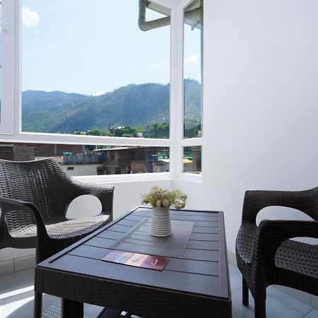 Hotel Kullu Valley Екстериор снимка