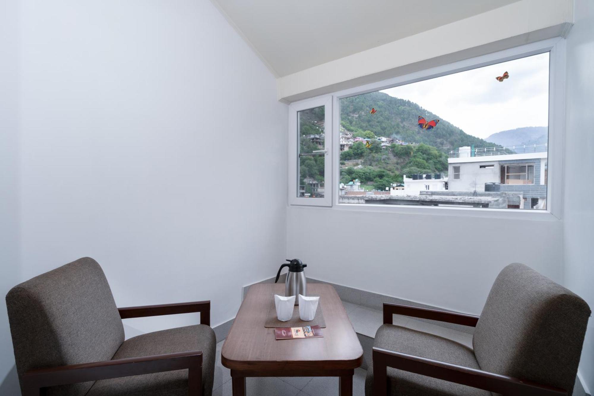 Hotel Kullu Valley Екстериор снимка
