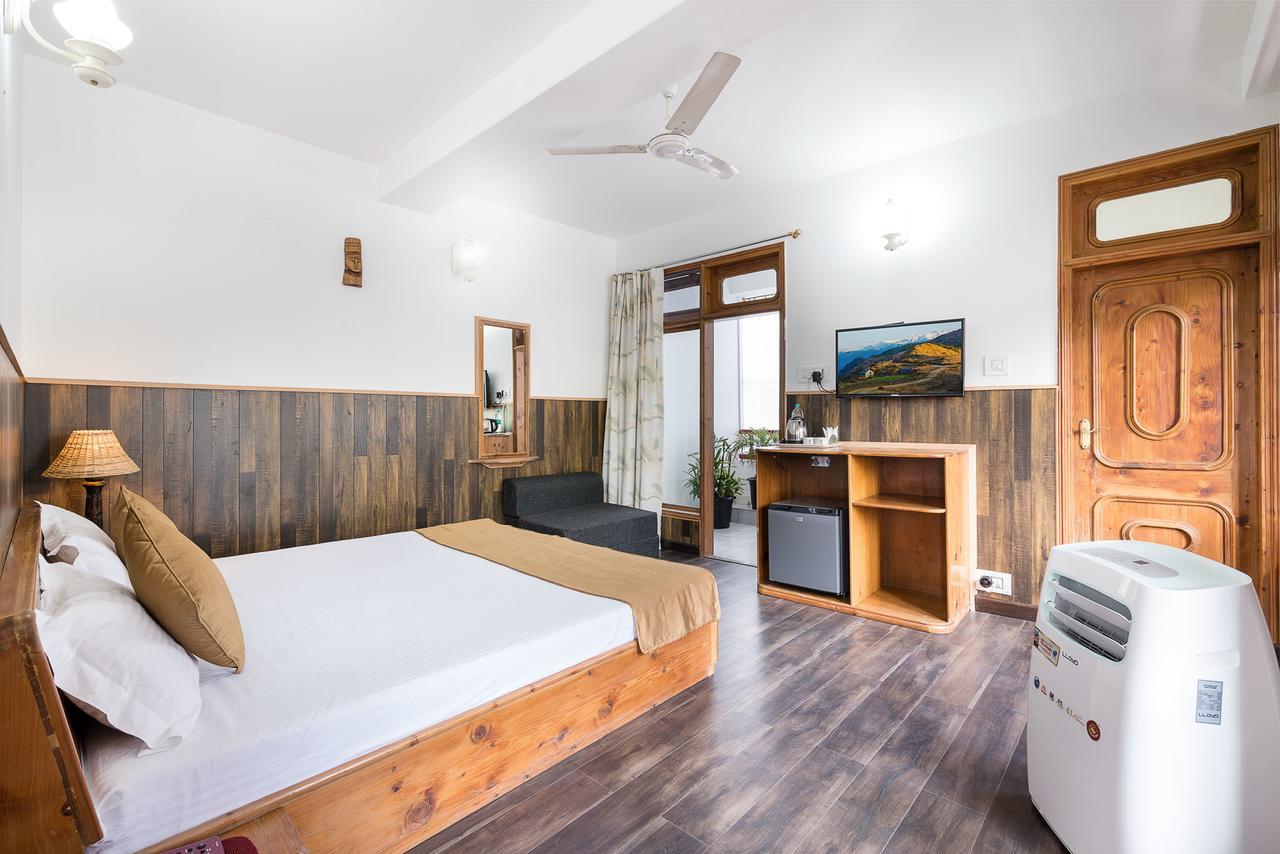 Hotel Kullu Valley Екстериор снимка